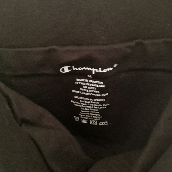 Tube top with detachable straps and built-in bra - Picture 3 of 4